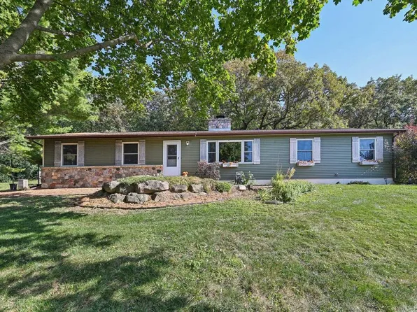 7476 Oak Circle Drive, Middleton, WI 53562