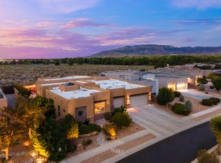 4919 Valle Rio Trl NW, Albuquerque, NM 87120