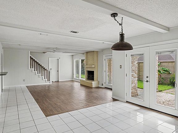 5th image of 2711 Olympia Dr