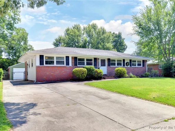 19 Edgemoor Dr, Newport News, VA 23603