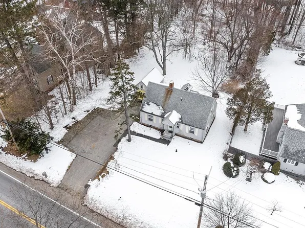 72 Main Street, Plaistow, NH 03865