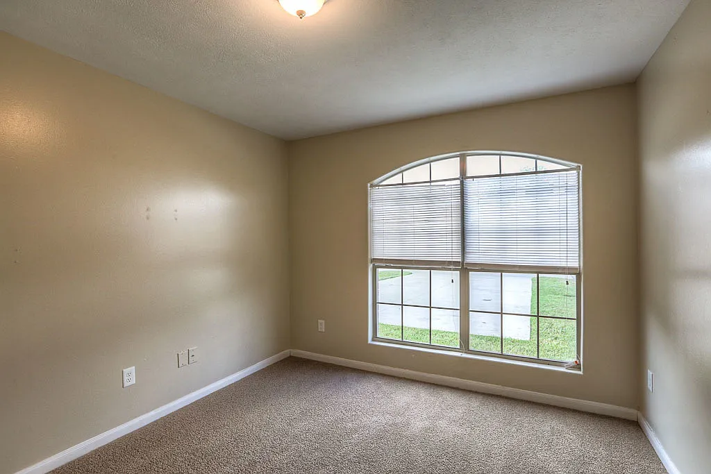 Beautiful Pine Landing Townhomes — Photo 2