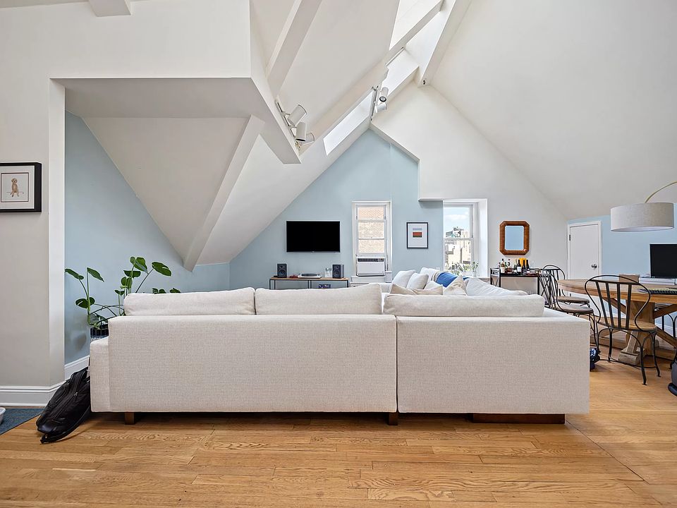 1st image of 105 Montague St APT 803