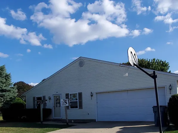 106 Red Bud Dr, Jackson Center, OH 45334