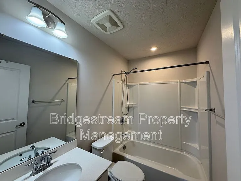 2194 Schmidt Dr — Photo 20