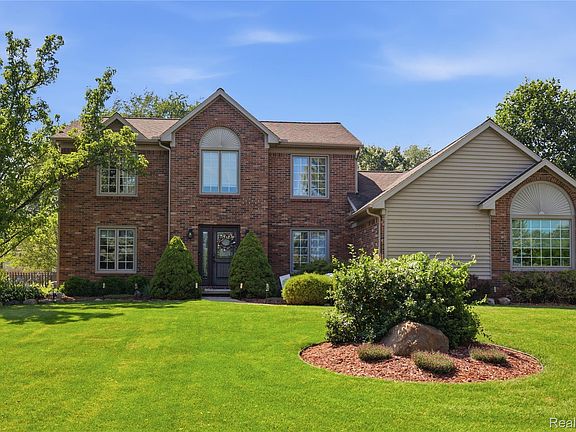 2nd image of 1817 Deer View Ct
