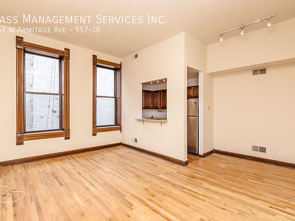 4th image of 957 W Armitage Ave APT 3B