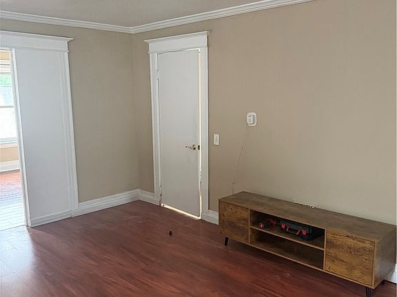 3rd image of 22 Princeton St