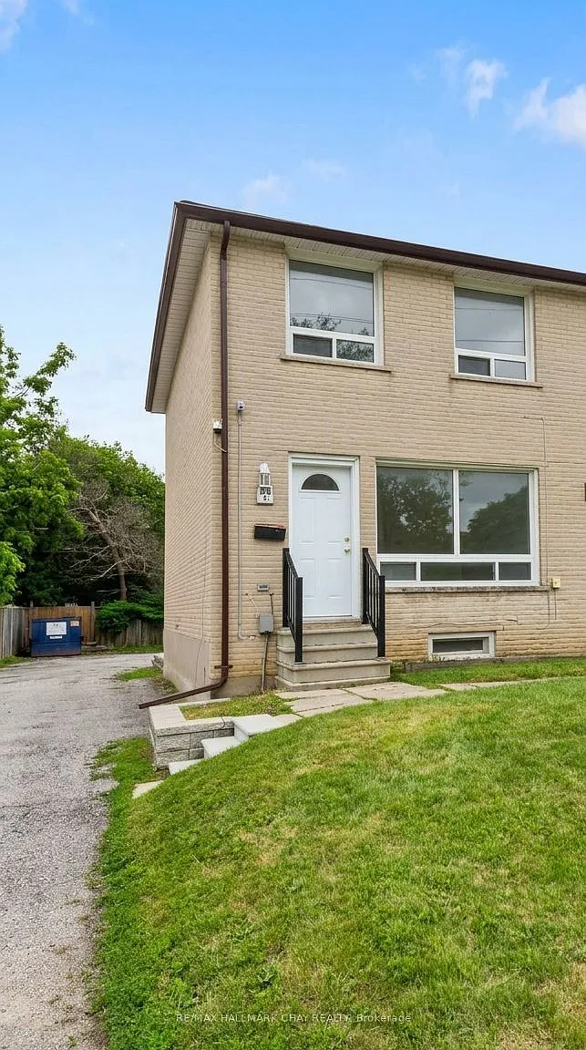 3 bed, $2,195 — Photo 1
