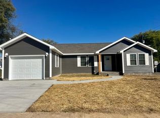 255 Hall St, Madisonville, KY 42431