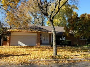 6355 N Bay Ridge Ave, Whitefish Bay, WI 53217