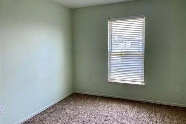 1011 Ironwood Ct — Photo 4