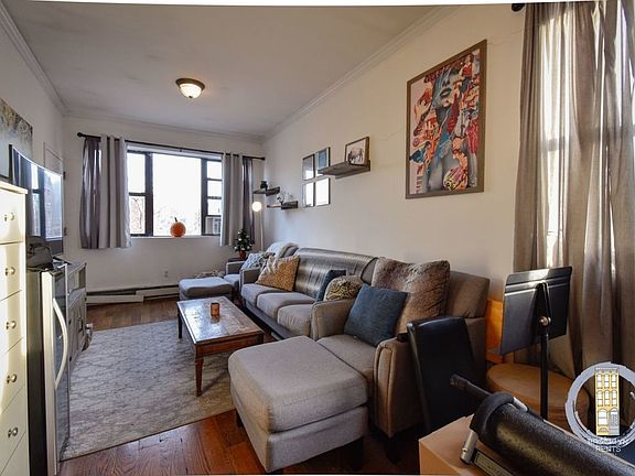 2nd image of 20 Underhill Ave #3B