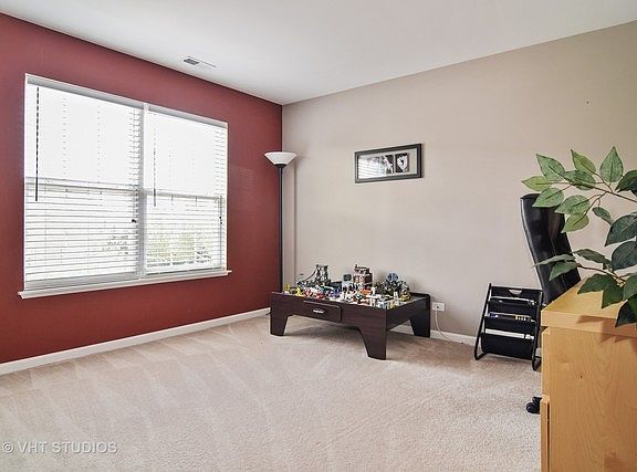 5th image of 1604 Edinburgh Dr Unit 99-4