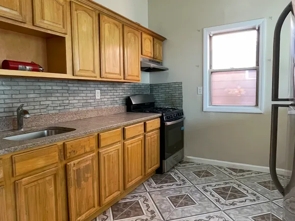 (undisclosed Address), Bronx, NY 10460