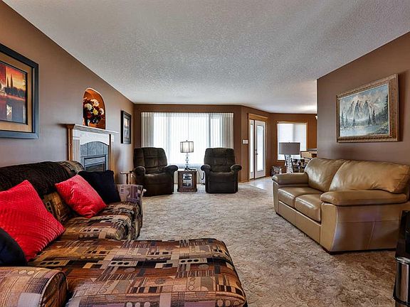 4th image of 23 Rivermill Lndg W