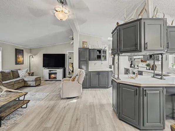 3000 Villard Ave Trailer 149, Helena, MT 59601