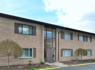 4067 Sanlin Dr, Coraopolis, PA 15108
