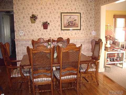 5th image of 25 Phyllis Dr