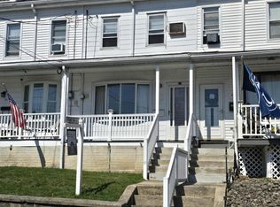 44 Wiggan St, New Philadelphia, PA 17959
