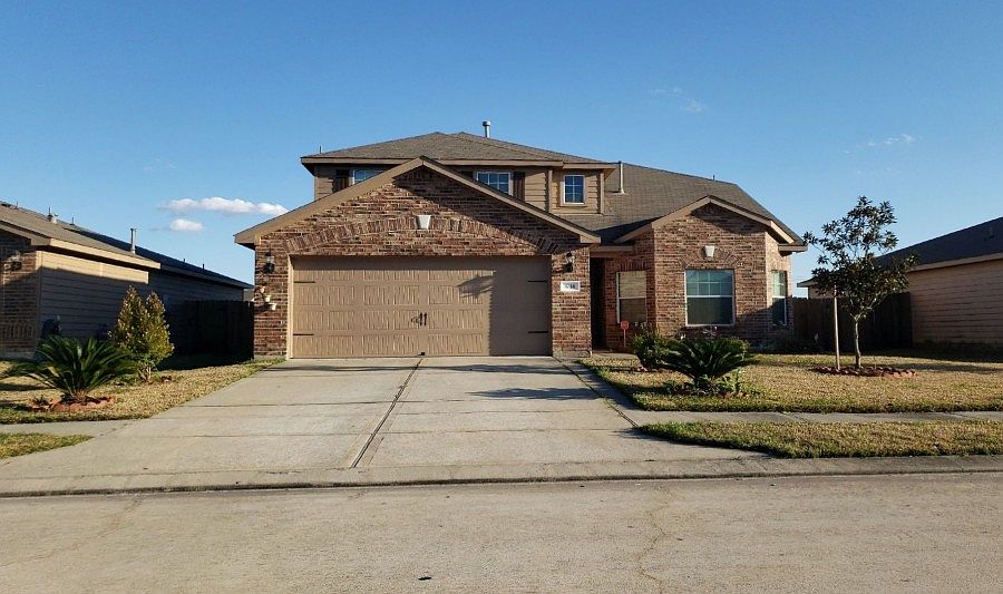 1st image of 1014 Arnica St