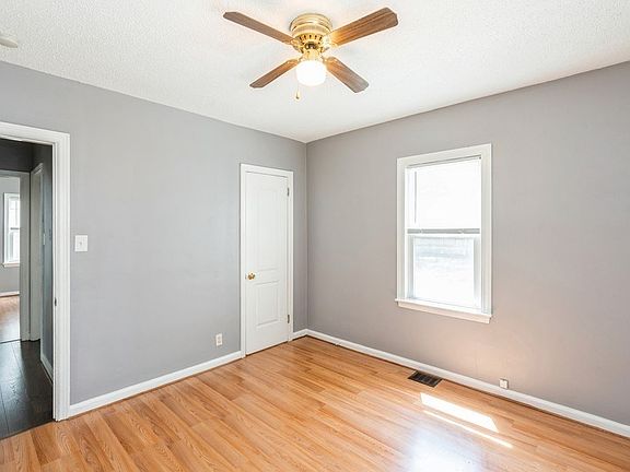 5th image of 3934 1st St