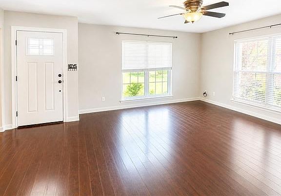 2nd image of 1111 W 19th Ave