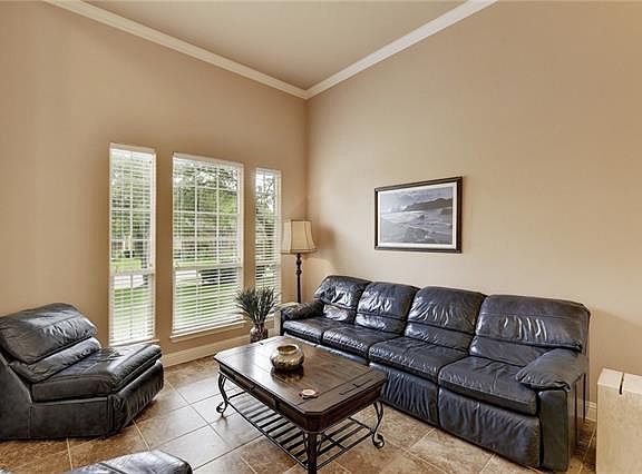5th image of 503 Autumn Bend Ln