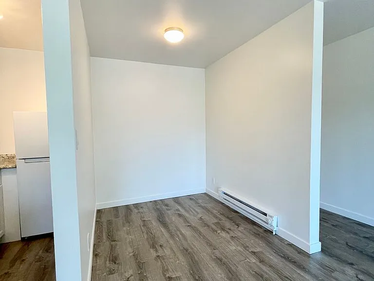Village Vista Apartments — Photo 25