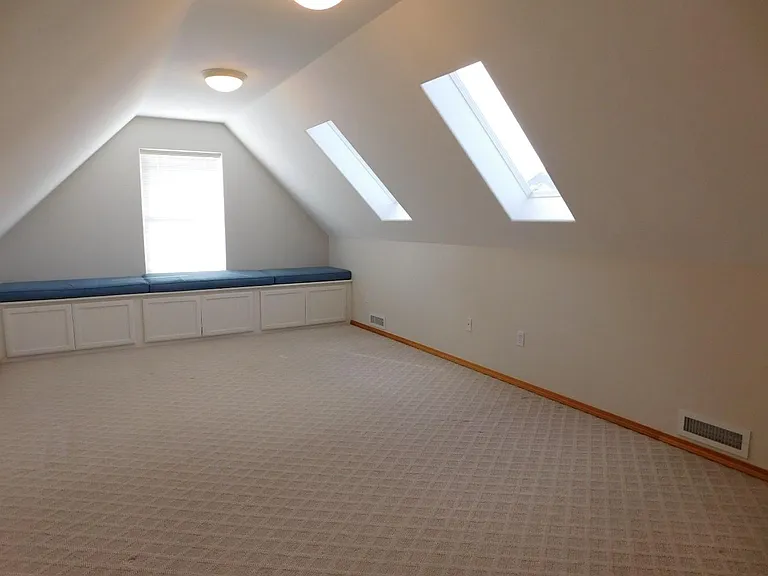 2758 Rue Ct — Photo 28