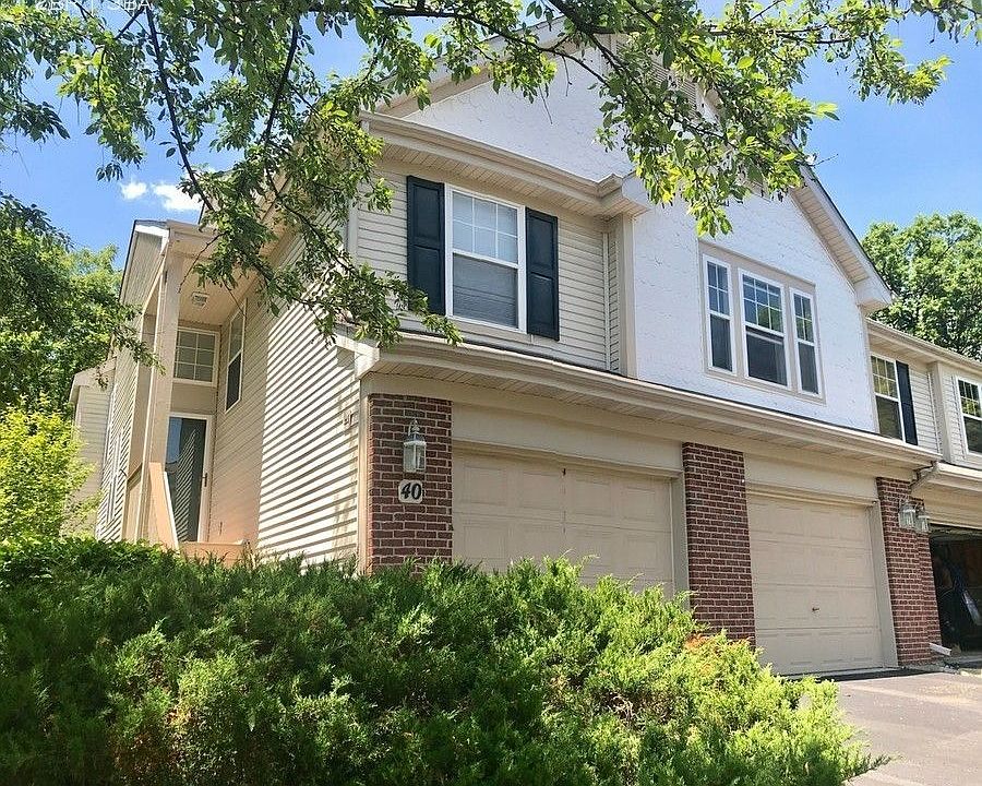 1st image of 40 Samuel Dr Unit 12-1