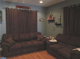 203 Delaware Ave, Palmyra, NJ 08065