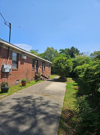 1st image of 3529 Dominion Ave APT B