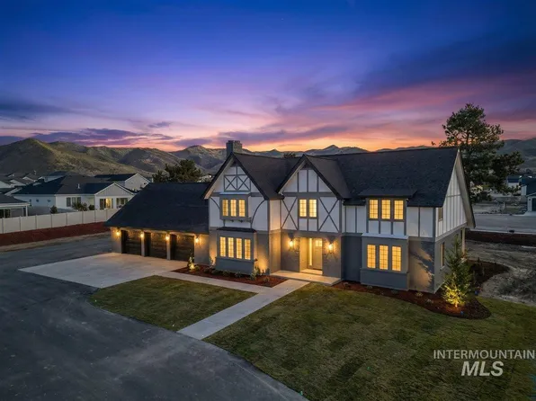 1740 Castle Way, Emmett, ID 83617