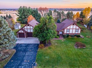 12207 Baker Ter, Woodstock, IL 60098