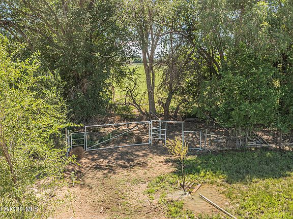 4th image of 12A Road 5267