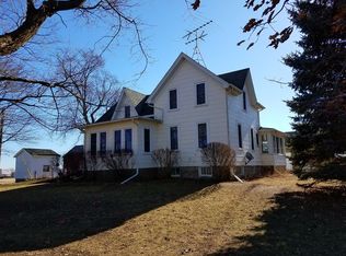 15680 Swanson Rd, Sycamore, IL 60178