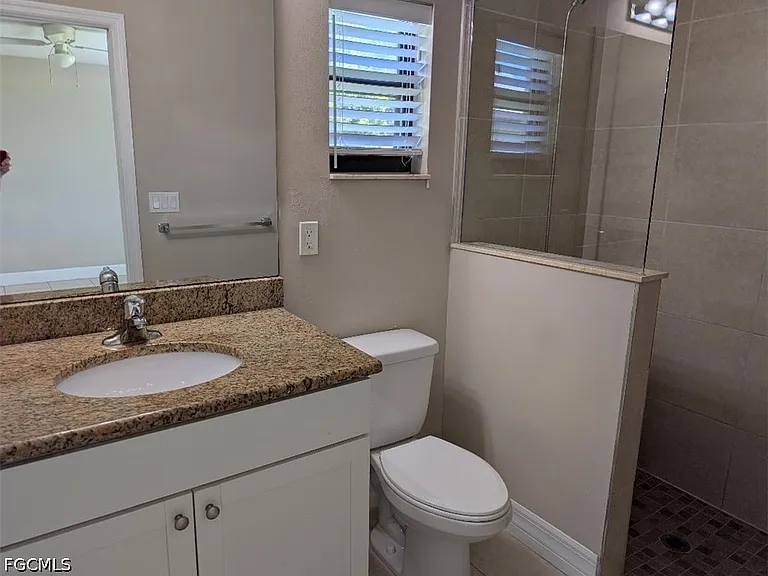 4409 SW 8th Ct — Photo 7