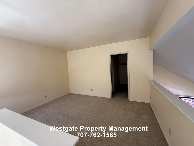 1453 Capri Ave — Photo 14