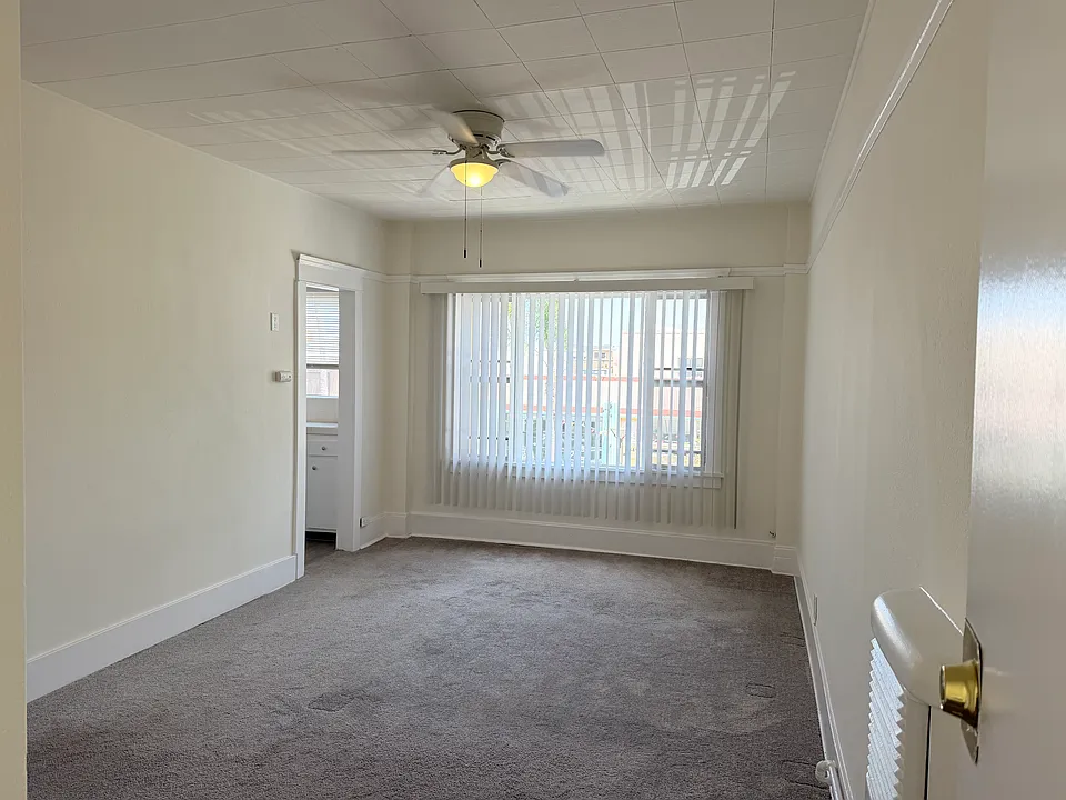 67 Linden Ave #3