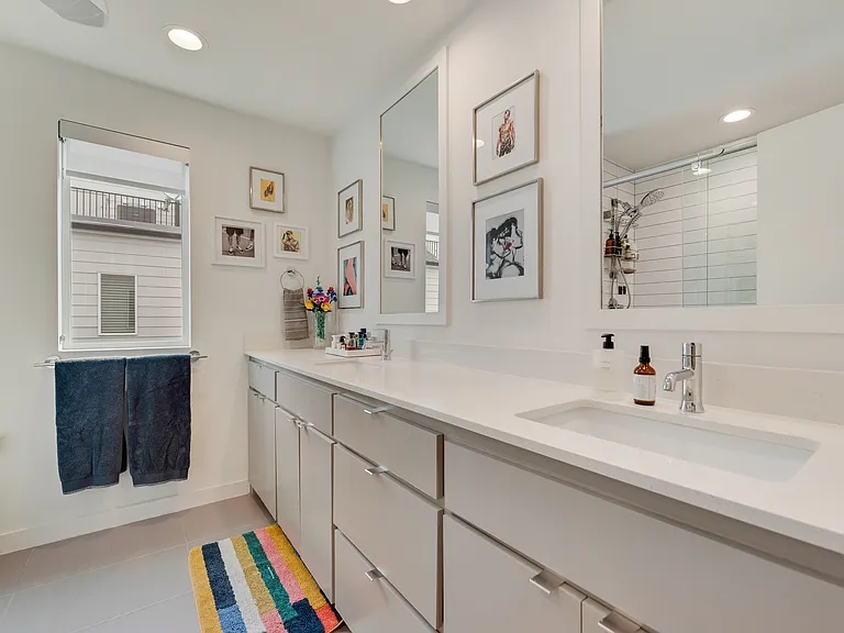 4705 Bryan St #302 — Photo 9