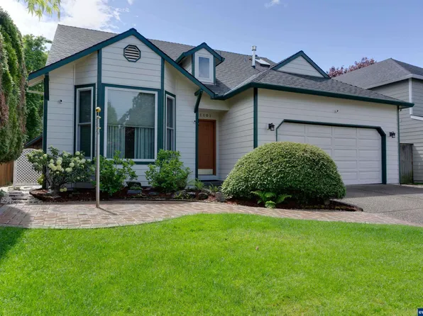 21101 NW Cannes Dr, Portland, OR 97229