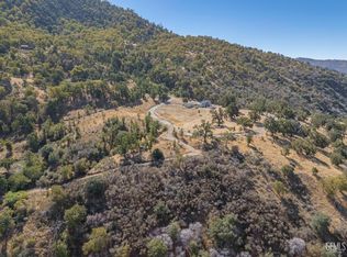 27201 El Camino Dr, Tehachapi, CA 93561