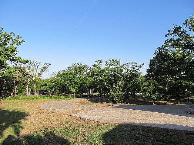 2nd image of 6010 Wildwood Dr