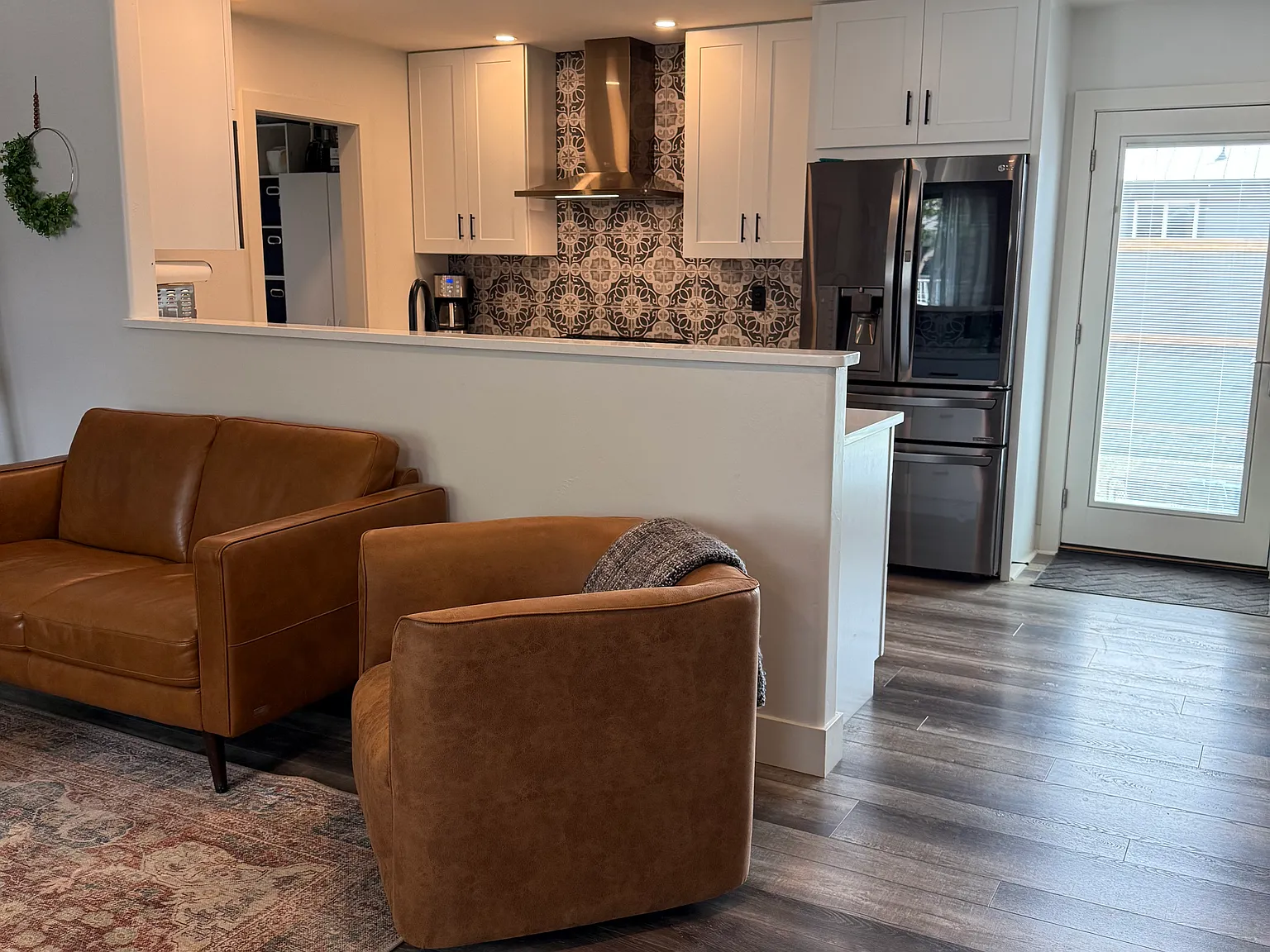 3 bed, $3,200 — Photo 3