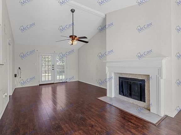 4th image of 4517 Miramar Dr