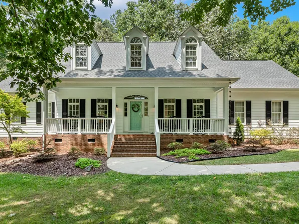 8916 Timberland Dr, Wake Forest, NC 27587