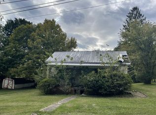 113 Sycamore St, Ansted, WV 25812