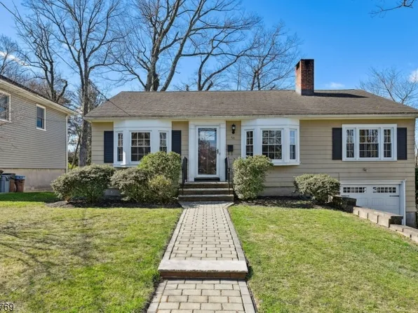 58 Elmwood Ter, West Caldwell Twp., NJ 07006