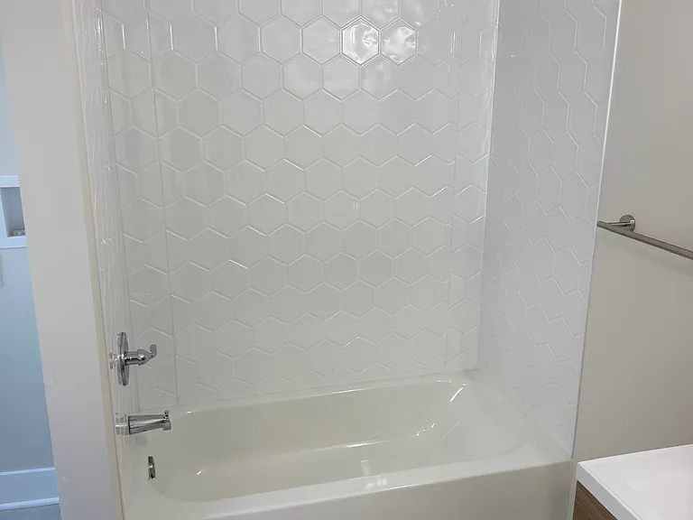 202 Vermont St #2 — Photo 8